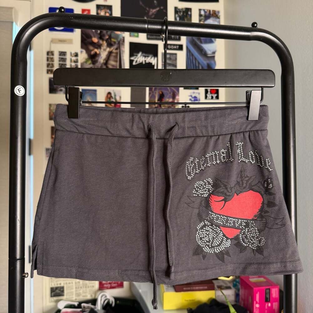 Urban Weekend Skirt Black with Rhinestone Heart